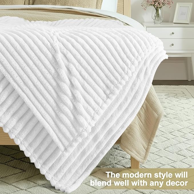 decorUhome Christmas Soft Fleece White Twin Blanket for Bed, Cozy Fluffy Plush Flannel Striped Throws for Couch Sofa, Lightweight Decorative Ribbed Fuzzy Blanket for Woman, 60x80 Inches