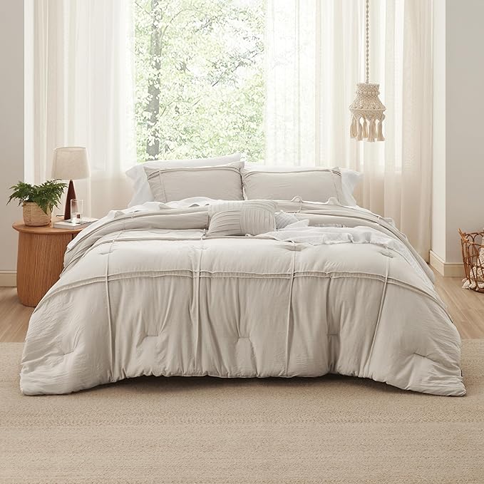 Bedsure King Comforter Set - 4 Pieces Grid Pleat Bed Set, Beige Boho Bedding for All Season, 1 Soft Comforter, 2 Pillowcases, 1 Decorative Pillow