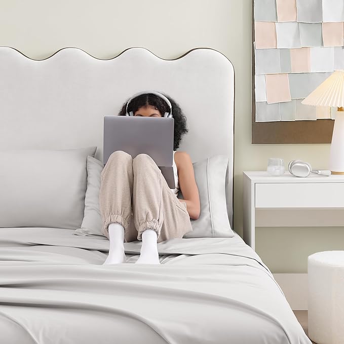 UGG Full XL Sheet Set 4-Piece Luxury Cooling Sheets Deep Pockets Premium Bedding with 2 Pillow Shams Machine Washable, for Dorm Essentials & College Bedding, Full XL, Stone Grey (Hedi)