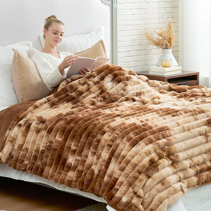 Cozy Bliss Faux Fur Throw Blanket for Couch, Cozy Warm Plush Striped Blanket for Sofa Bedroom Living Room, 60 * 80 Inches Tie-dye Brown