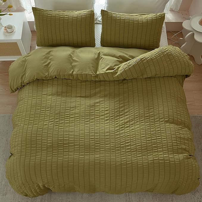 AveLom Olive Green Seersucker Duvet Cover Set Full Size (80 x 90 inches), 3 Pieces (1 Duvet Cover + 2 Pillow Cases), Ultra Soft Washed Microfiber, Textured Duvet Cover with Zipper Closure, Corner Ties