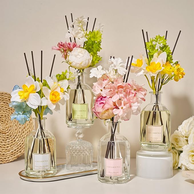 COCORRÍNA Reed Diffuser - Ocean Mist & Sea Salt 8.5 Fl.oz/ 250ml Flower Diffuser with 8 Sticks, Reed Diffusers for Home Bathroom Shelf Decor (Botanical Flower Collection)
