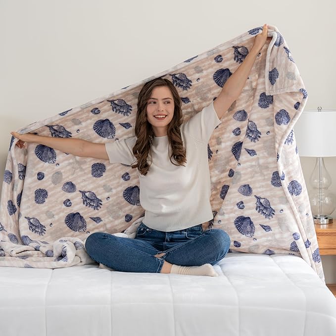 Berkshire Blanket-Classic Heavyweight Soft Printed VelvetLoft® Plush Blanket, Full/Queen Size Soft Fuzzy Warm Blanket for Couch Sofa Bed, Classic Shells Navy, 90in x 90in