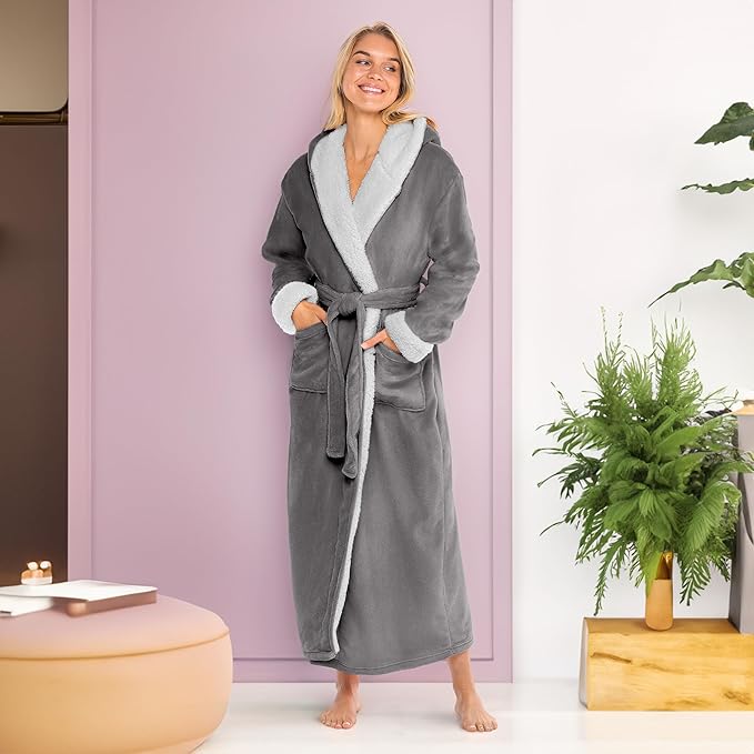 Alexander Del Rossa Womens Robe, Long Plush Bathrobe with Hood, Hooded Robes for Women Plus Size Bath Robe