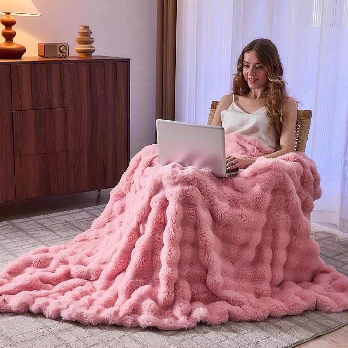Pink Faux Fur Throw Blanket Soft Plush Fluffy Bubble Texture Cozy Blanket for Couch Bed Sofa Warm Thick Luxury Home Decor Gift for Women Mom Girlfriend (Twin Size 60''x80'', Pink)