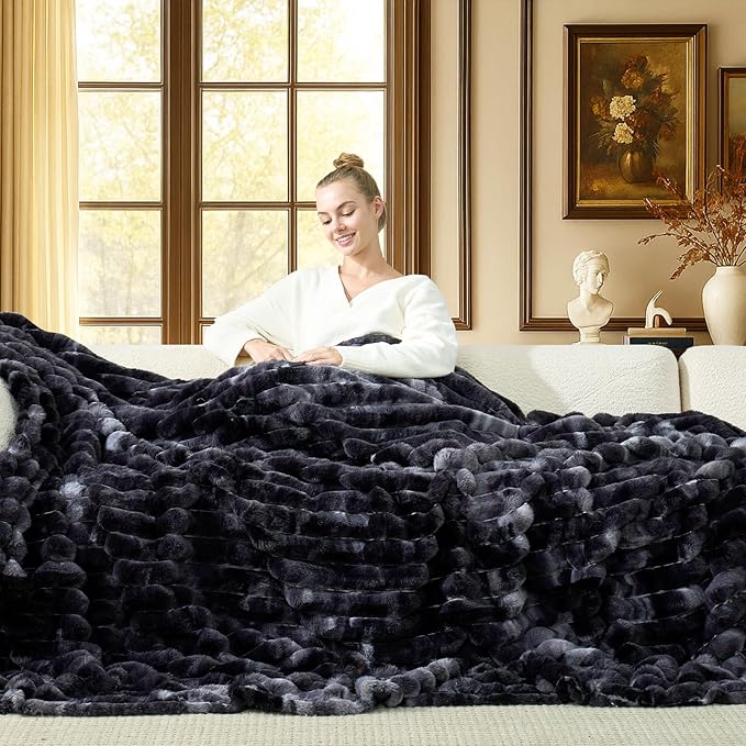 Cozy Bliss Faux Fur Throw Blanket for Couch, Cozy Warm Plush Striped Blanket for Sofa Bedroom Living Room, 90 * 90 Inches Tie-dye Black