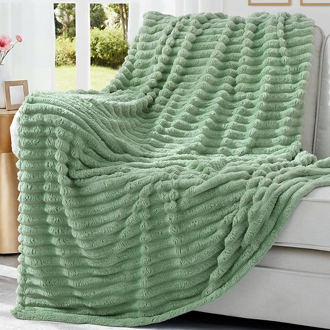 decorUhome Christmas Soft Fleece Sage Green Blanket King Size for Bed, Cozy Fluffy Plush Flannel Large Striped Throws for Couch Sofa, Lightweight Decorative Fuzzy Blanket for Woman, 108x90 Inches