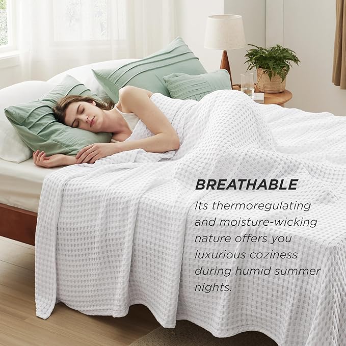 Bedsure Cooling Cotton Waffle Twin XL Blanket - Lightweight Breathable Blanket of Rayon Derived from Bamboo for Hot Sleepers, Luxury Throws for Bed, Couch and Sofa, Dark Green, 66x90 Inches