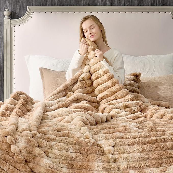Cozy Bliss Faux Fur Throw Blanket for Couch, Cozy Warm Plush Striped Blanket for Sofa Bedroom Living Room, 90 * 90 Inches Tie-dye Khaki