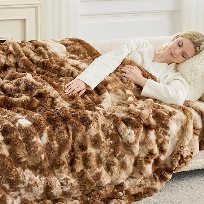 Cozy Bliss Faux Fur Throw Blanket for Couch, Fuzzy Soft Plush Thick Striped Blanket for Sofa Bedroom Living Room, 50 * 60 Inches Tie-dye Brown