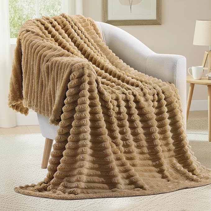 decorUhome Christmas Soft Fleece Brown Throw Blanket for Couch, Cozy Fluffy Plush Flannel Striped Blanket for Sofa Bed, Lightweight Decorative Ribbed Fuzzy Blanket for Woman, 50x60 Inches