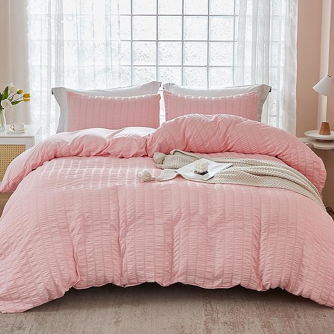 AveLom Blush Pink Seersucker Duvet Cover Set Queen Size (90 x 90 inches), 3 Pieces (1 Duvet Cover + 2 Pillow Cases), Ultra Soft Washed Microfiber, Textured Duvet Cover with Zipper Closure, Corner Ties