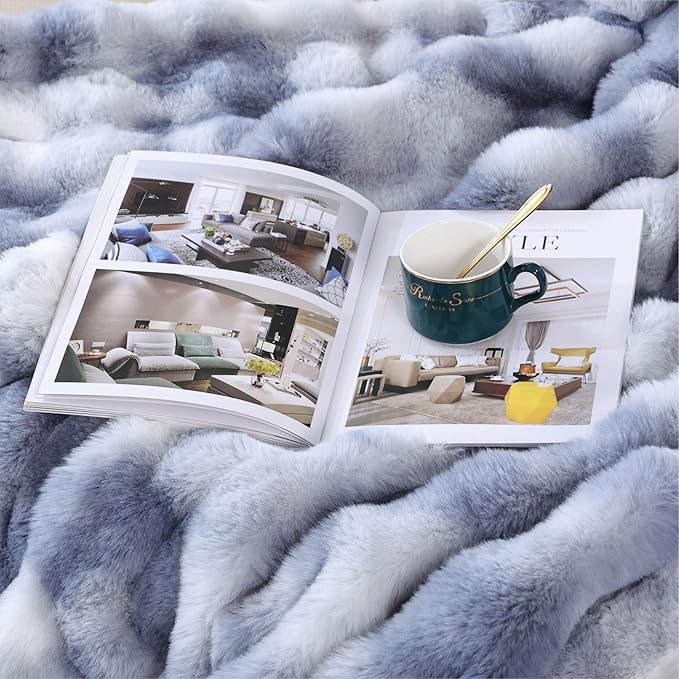 Faux Fur Thick Tie-dye Blue Fluffy Throw Blanket for Couch Bed 50x60 Fuzzy Soft Blanket for Adults Women Gift Home Living Room Decor 860 GSM
