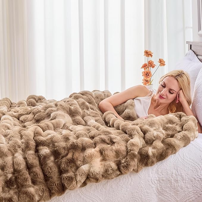 BENVWE Fluffy Faux Fur Throw Blanket for Couch - Soft, Plush, Thick, Cozy, Fuzzy Luxury Minky Bubble Blanket for Home Living Room Decor, Gifts for Women, Tie-dye Brown, 63" x 80", 1100GSM