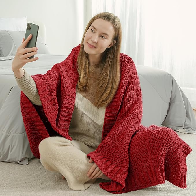 Amélie Home Chevron Chenille Knit Throw Blanket for Couch, Cozy Texture Decorative Soft Blanket for Sofa & Chair, 50"x60", Christmas Red