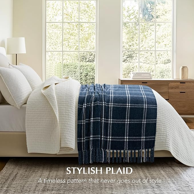 EVERGRACE Plaid Chenille Throw Blanket for Couch, Super Soft Cozy Decorative Windowpane Grid Plaid Throw with Tassels, Lightweight Chenille Knit Throw for Bed Sofa Gift, Navy & White 50”x60”
