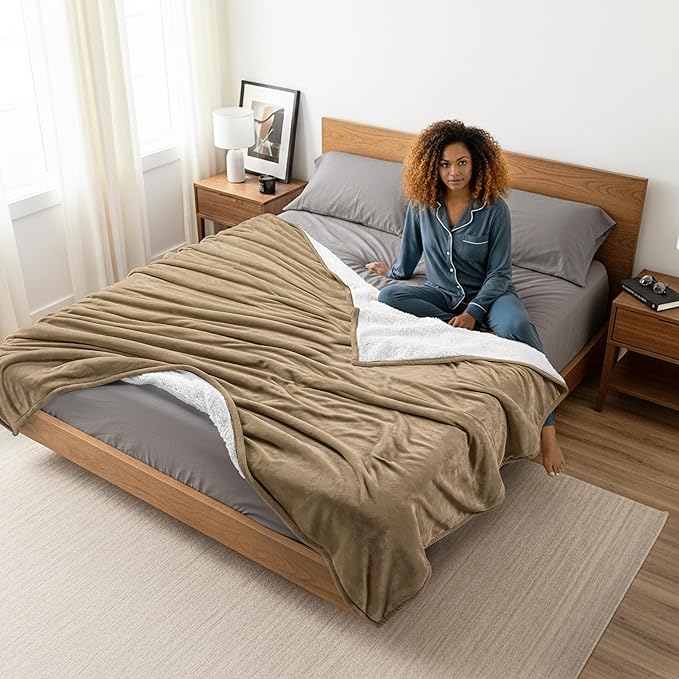 Utopia Bedding Sherpa Blanket King Size (Camel, 90x102 Inches) - Soft Lightweight Plush Fleece Reversible Blanket for Bed, Sofa, Couch, Camping and Travel