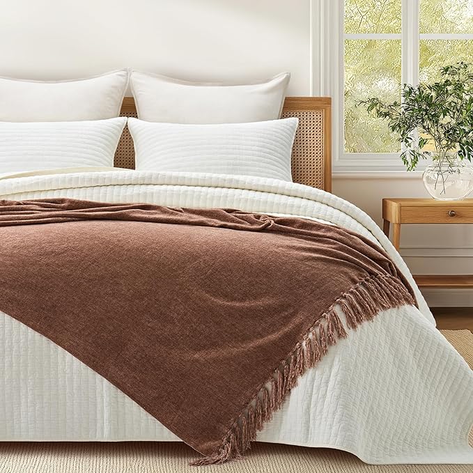 EVERGRACE Soft Chenille Throw Blanket for Couch, Cozy Plush Fuzzy Decorative Chenille Knit Throw Blanket with Tassels, Lightweight Blanket and Throws for Bed Sofa Gift Home Decor, Clay 60"x80"