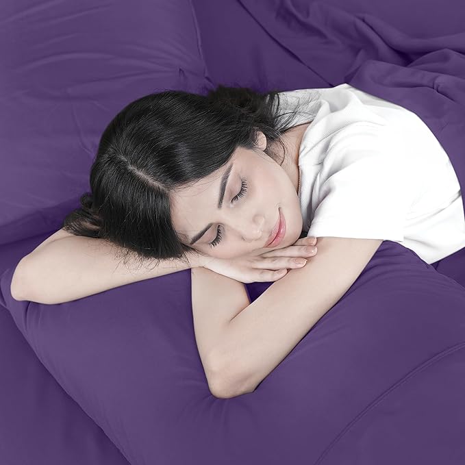 Utopia Bedding Queen Sheet Set – 4 Piece Bed Sheets for Queen Size Bed, Soft and Breathable Microfiber, Includes 1 Fitted Sheet, 1 Flat Sheet and 2 Pillowcases (Egg Plant)