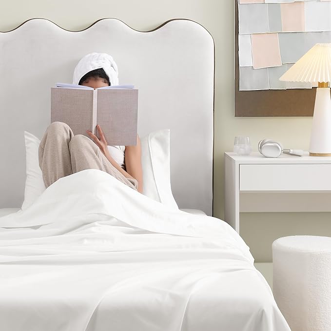 UGG Twin XL Sheet Set 3-Piece Luxury Cooling Sheets Deep Pockets Premium Bedding with 1 Pillow Sham Machine Washable, for Dorm Essentials & College Bedding, Twin XL, White (Hedi)
