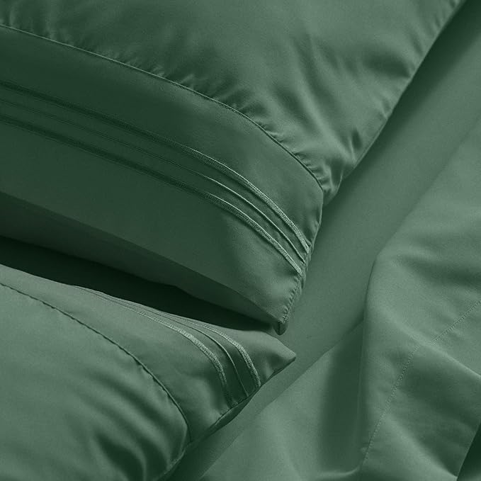 Mellanni Queen Sheet Set - 6-Piece Iconic Collection Bedding, (Including 4 Pillowcases), 21-Inch Extra Deep Pocket, Easy Care, Ultra Soft, Cooling Sheets, Brushed Microfiber - Emerald Green