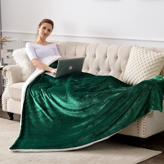SOCHOW Sherpa Fleece Throw Blanket, Double-Sided Super Soft Luxurious Plush Blanket Queen size 90 inchx90 inch, Green