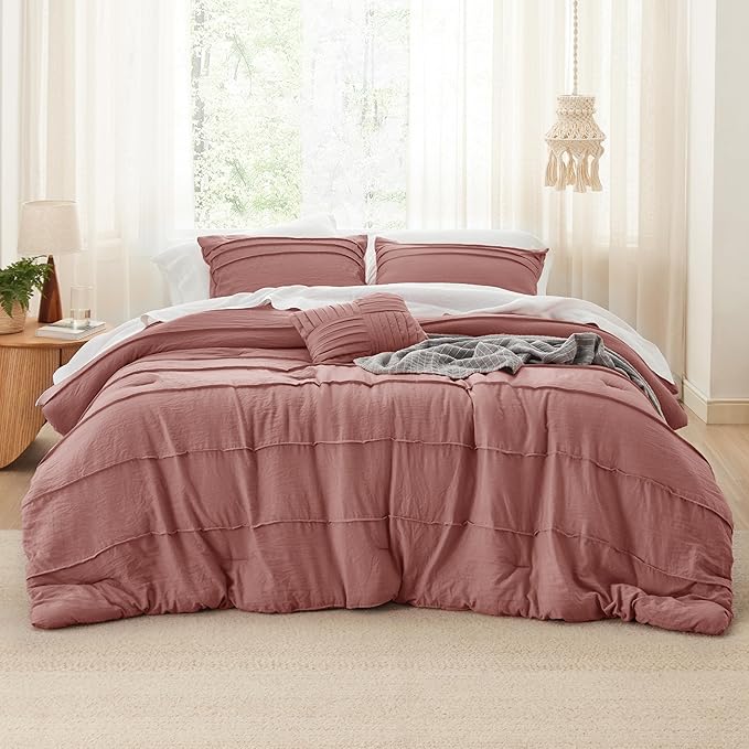 Bedsure Queen Comforter Set - 4 Pieces Pinch Pleat Bed Set, Dusty Pink Boho Bedding for All Season, 1 Soft Comforter, 2 Pillowcases, 1 Decorative Pillow
