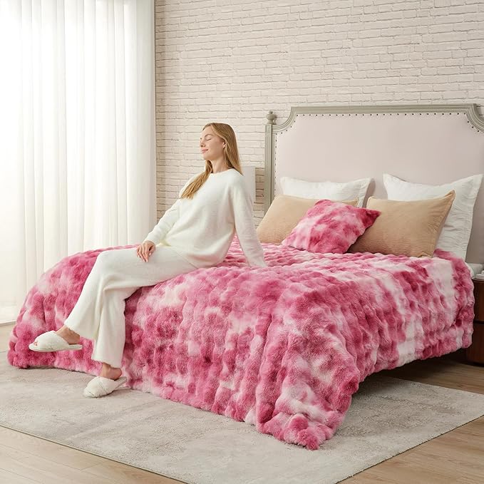 Cozy Bliss Faux Fur Throw Blanket for Couch, Bubble Plush Blanket Queen Size, Fuzzy Soft & Thick Blanket for Bed Sofa Living Room, 90x90 Inches Tie-dye Pink
