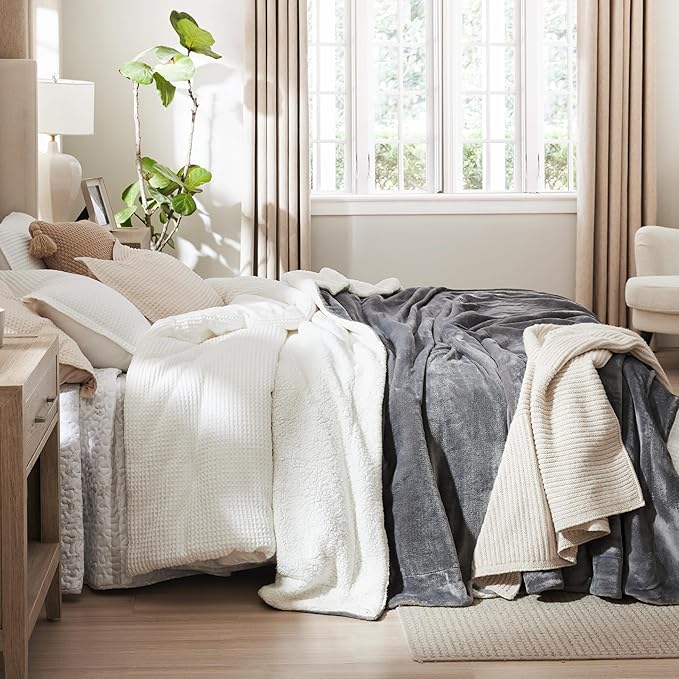 Bedsure GentleSoft Sherpa Fleece Blankets King Size for Bed - Thick and Warm Throw for Women and Men, Soft Fuzzy Plush King Blanket for Winter, Grey, 108x90 Inches