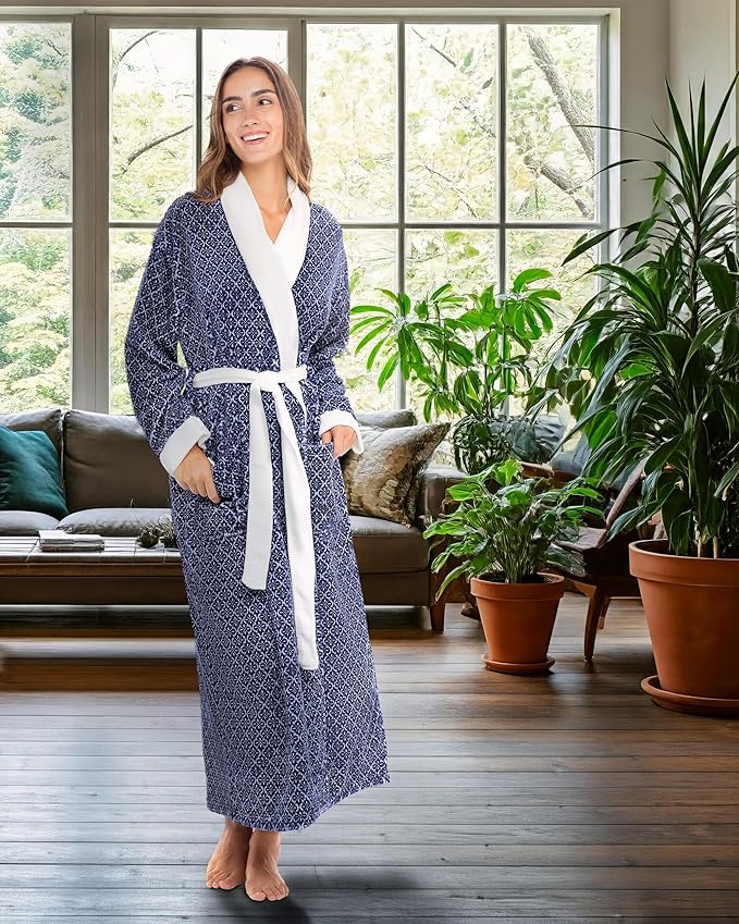 Alexander Del Rossa Plush Robe for Women, Long Fleece Winter Bath Robe, Plus Size