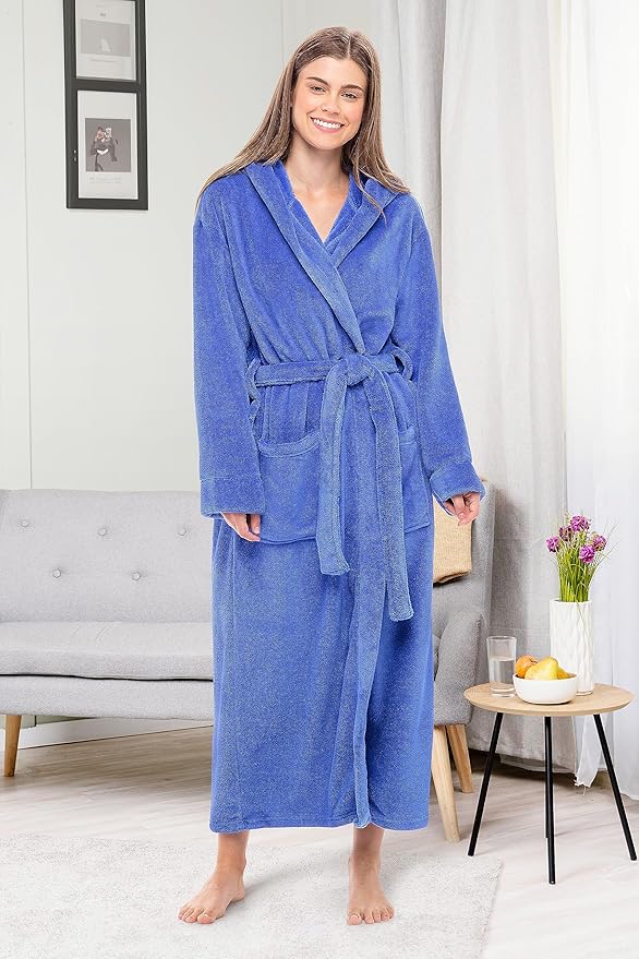 Alexander Del Rossa Womens Robe, Long Plush Bathrobe with Hood, Hooded Robes for Women Plus Size Bath Robe