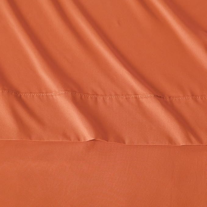 Amazon Basics Lightweight Microfiber 4-Piece Bed Sheet Set, Brick, Solid, Full