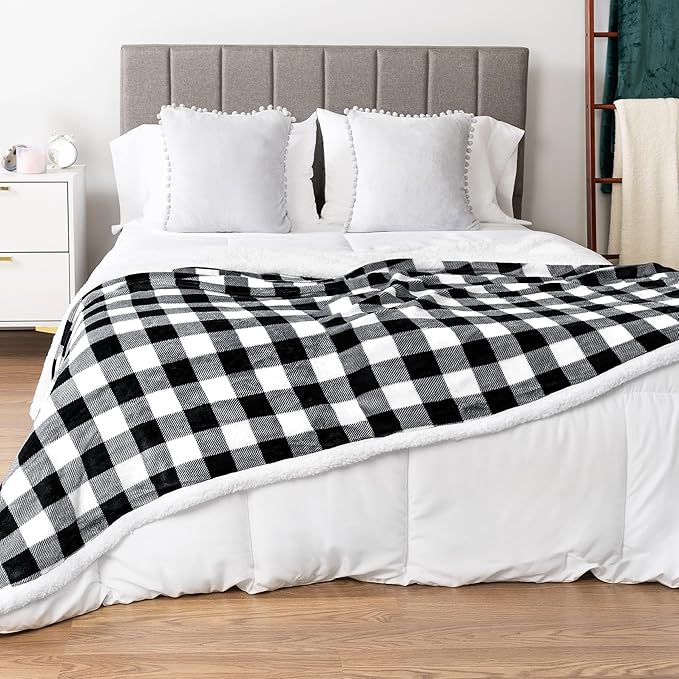 Pavilia Black White Buffalo Plaid Sherpa Bed Blanket Queen, Plush Checkered Fleece, Soft Fuzzy Flannel Large for Couch Sofa, Warm Heavy Thick Winter Gift, 90x90