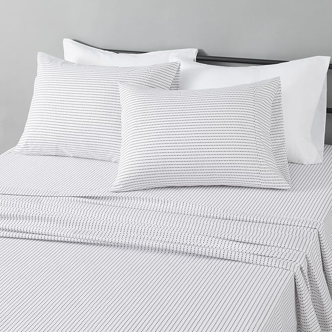 Amazon Basics Lightweight Microfiber 4-Piece Bed Sheet Set, Plum, Printed, Full