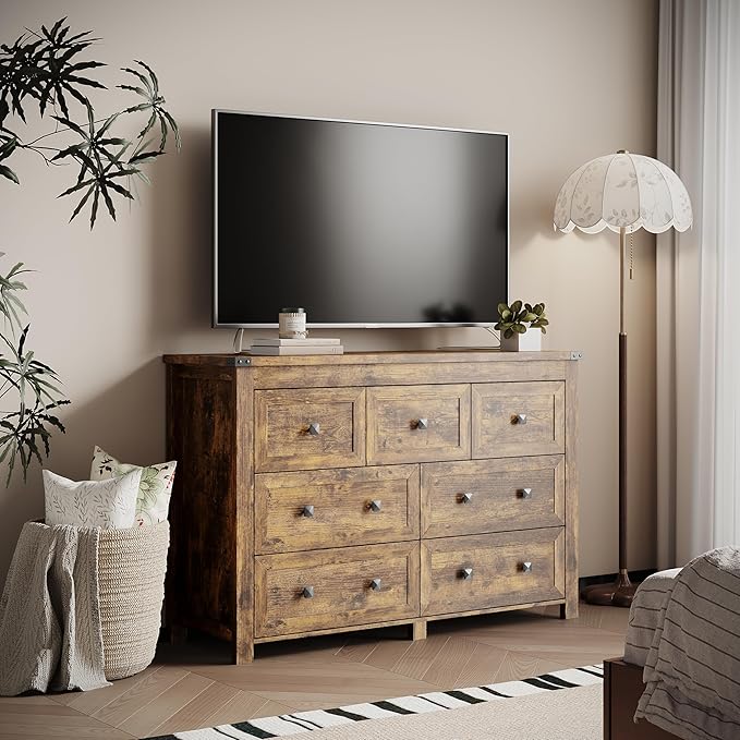 Dresser for Bedroom with 7 Drawers, Farmhouse Wood Chest of Drawers, Wide TV Stand Closet Storage Furniture with Metal Handle, Modern Clothes Organizer for Hallway, Living Room, Entryway, Brown