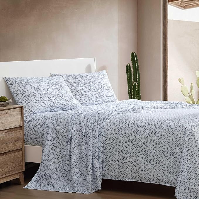 Wrangler - King Sheet Set, Super Soft & Cozy Bedding with Matching Sham(s), Casual Luxurious Bedding Set, Yellowstone Inspired, Oeko-Tex Certified (Horseshoe Blue, King)