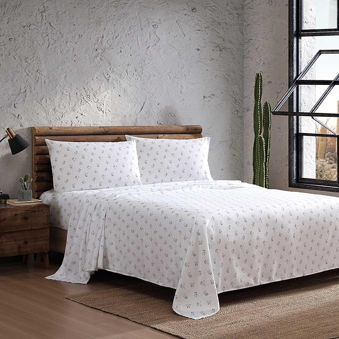 Wrangler - King Bed Sheets, Ultra-Soft & Lightweight Bedding with Matching Pillowcases, Lightweight Bed Set for All Season Comfort, Oeko-Tex Certified (Sketchy Ditsy Green)