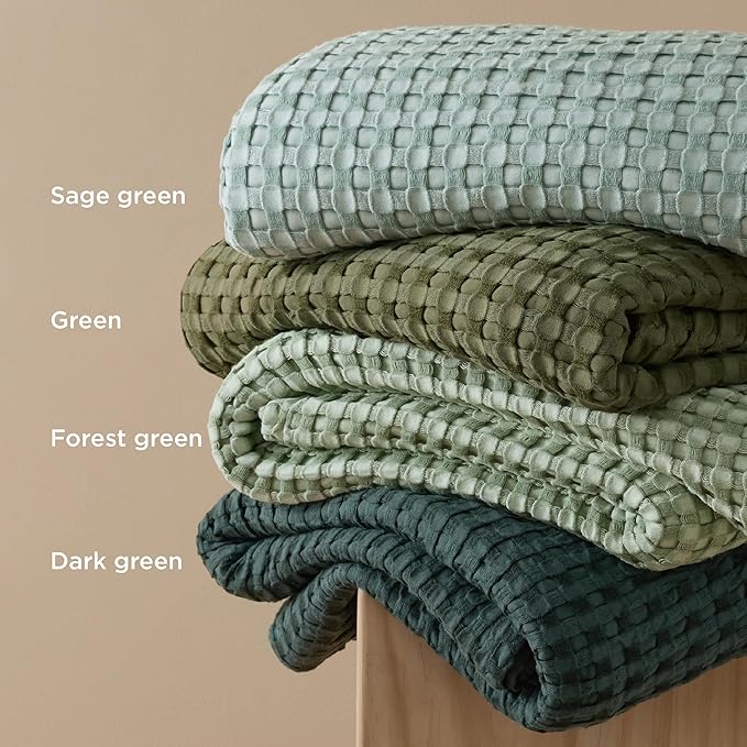 Bedsure Cooling Cotton Waffle Twin XL Blanket - Lightweight Breathable Blanket of Rayon Derived from Bamboo for Hot Sleepers, Luxury Throws for Bed, Couch and Sofa, Green, 66x90 Inches