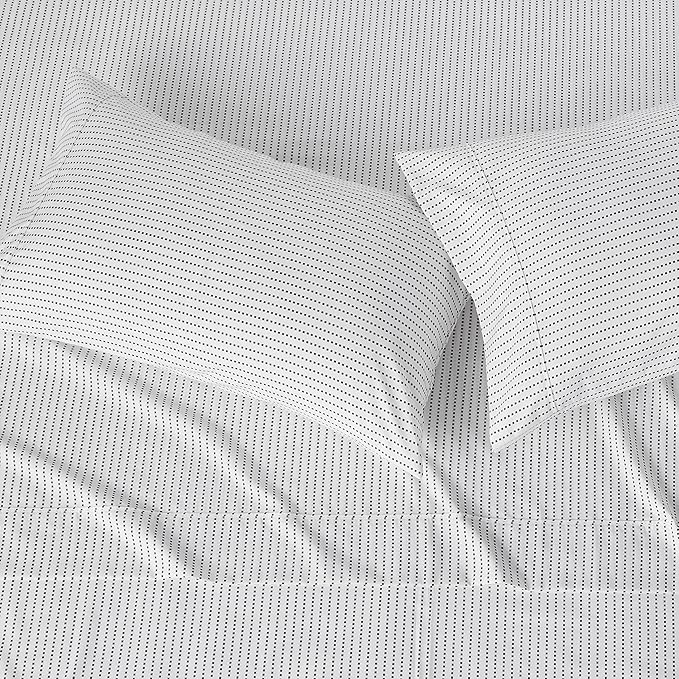 Amazon Basics Lightweight Microfiber 4-Piece Bed Sheet Set, Plum, Printed, Queen
