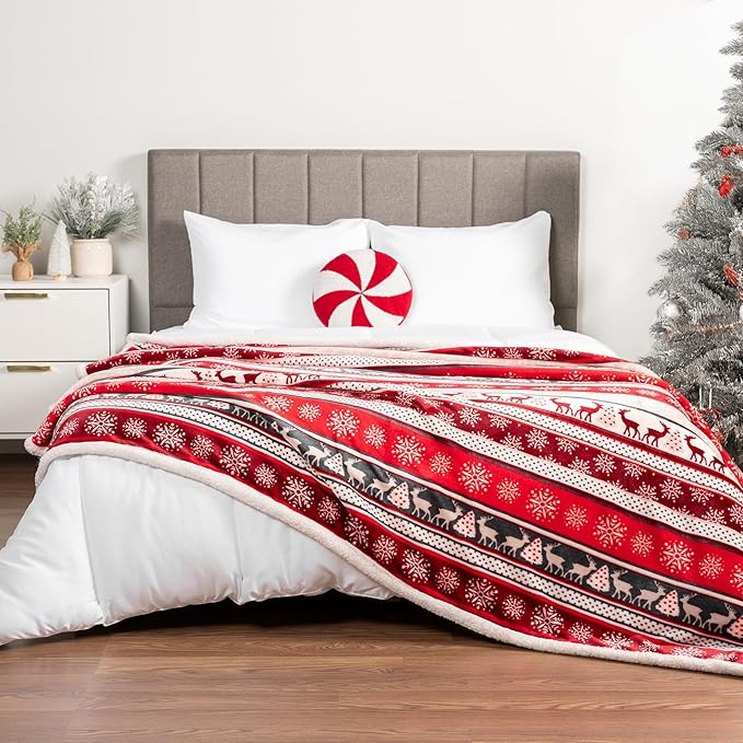 PAVILIA Premium Christmas Sherpa Throw Blanket | Christmas Decoration Reindeers, Fleece, Plush, Warm, Cozy Reversible Microfiber Holiday Blanket 60x80