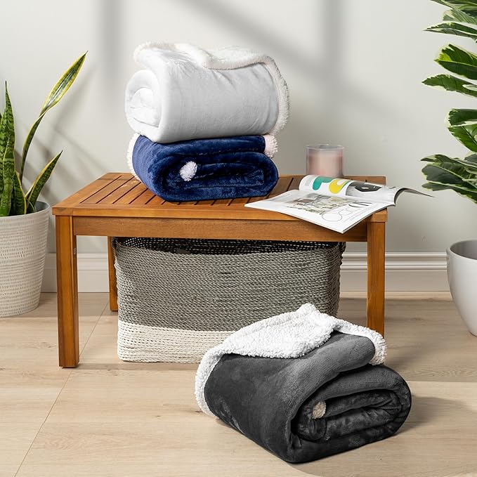 PAVILIA Sherpa Fleece Throw Blanket for Couch, Navy Blue, Plush Soft Fuzzy Sofa Blanket, Cozy Reversible Winter Throw for Women Men, 50x60 Inches