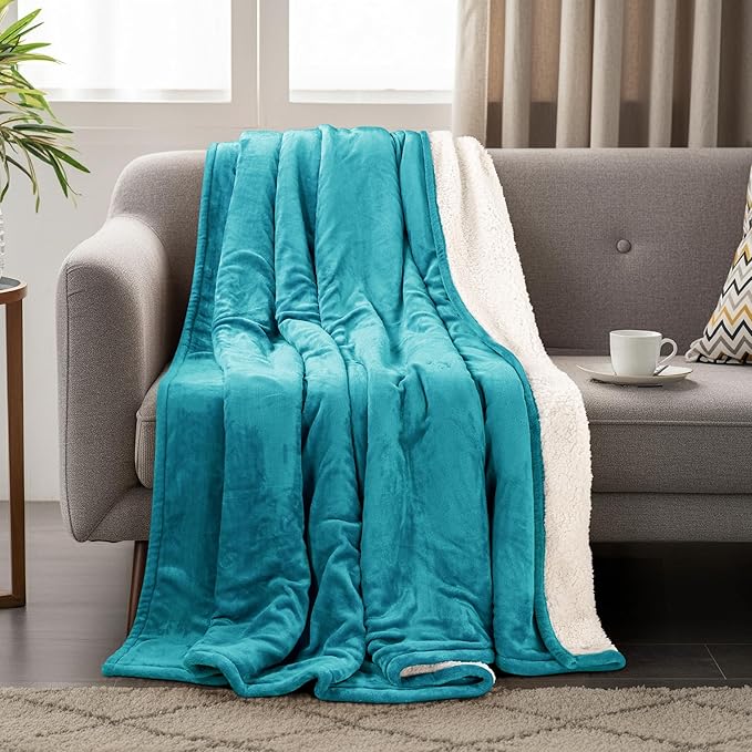 Utopia Bedding Sherpa Blanket Twin Size (Turquoise, 90x66 Inches) - Soft Lightweight Plush Fleece Reversible Blanket for Bed, Sofa, Couch, Camping and Travel