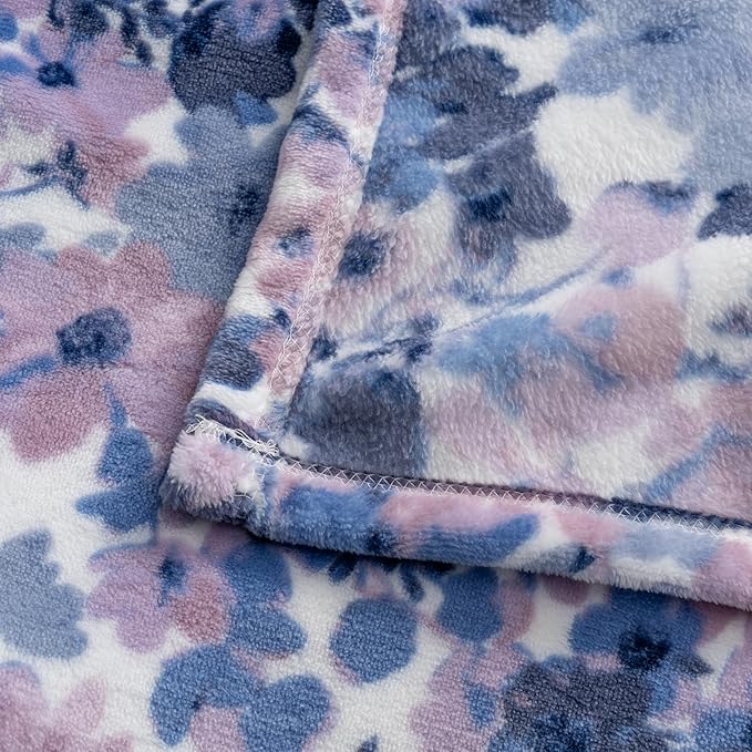 Luxury Printed Fleece Warm Blanket, Soft Lightweight Velvety Plush Throw for Couch and Bed, Cozy Comfy for All Seasons(White Purple Flowers, 90×90 Inches)