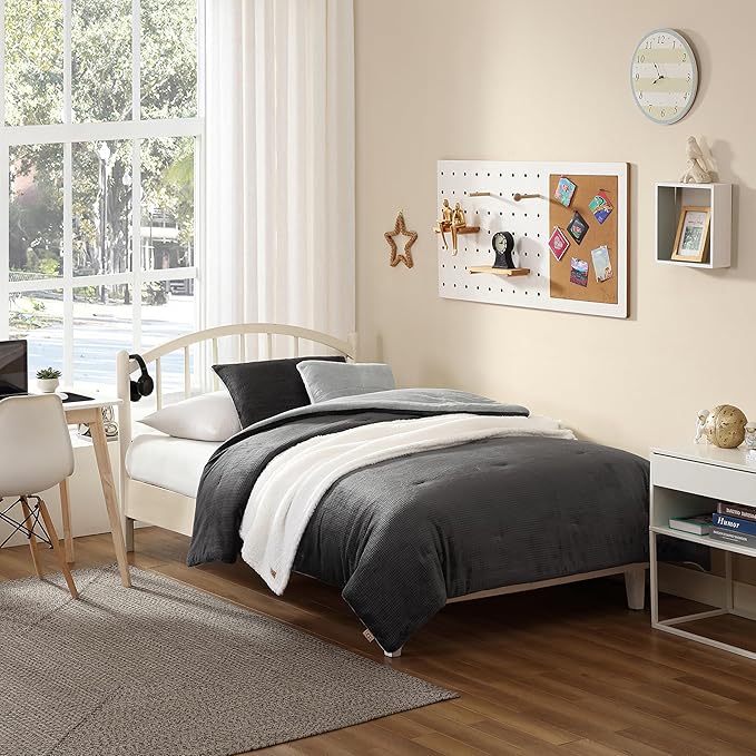 UGG Twin Comforter Set 4 Piece Bed in a Bag with Throw Blanket, Decorative Pillow Sham and Reversible Comforter Hypoallergenic Washable College Dorm Bedding, Twin XL, Grey (Remina)