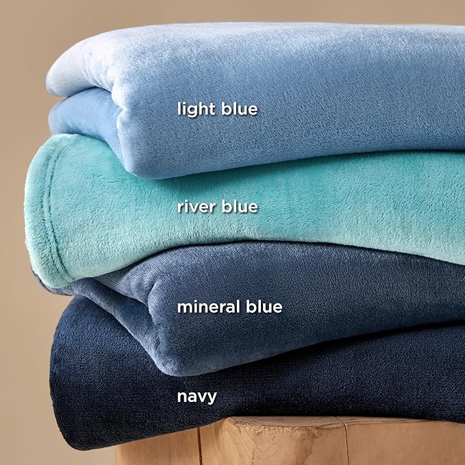 Bedsure GentleSoft Fleece Bed Blankets Full Size Navy - Soft Lightweight Plush Fuzzy Cozy Luxury Blanket Microfiber, 84x90 inches