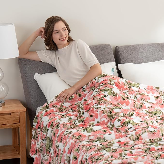 Berkshire Blanket-Classic Heavyweight Warm Soft Printed VelvetLoft® Plush Blanket, King Size Soft Fuzzy Blanket for Couch Sofa Bed, Abstraction Pink Green, 90in x 108in