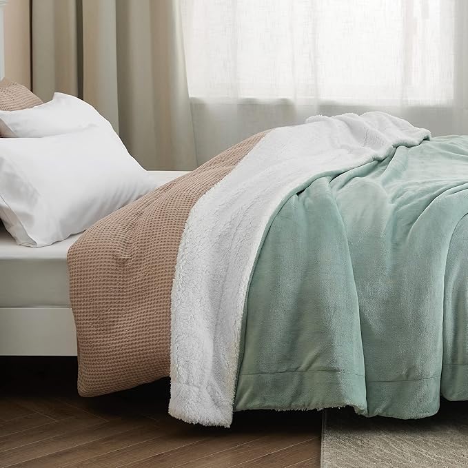 Bedsure Sherpa Fleece Throw Blanket Twin Size for Couch - Thick and Warm, Soft Fuzzy Plush Twin Blanket for Winter, Sage Green, 60x80 Inches