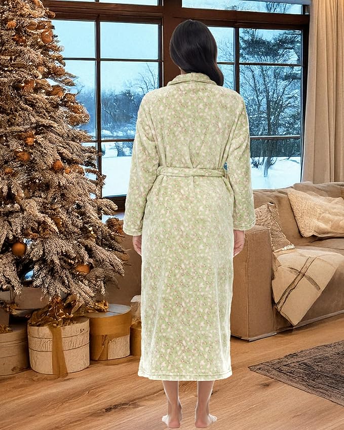 Alexander Del Rossa Plush Robe for Women, Long Fleece Winter Bath Robe, Plus Size