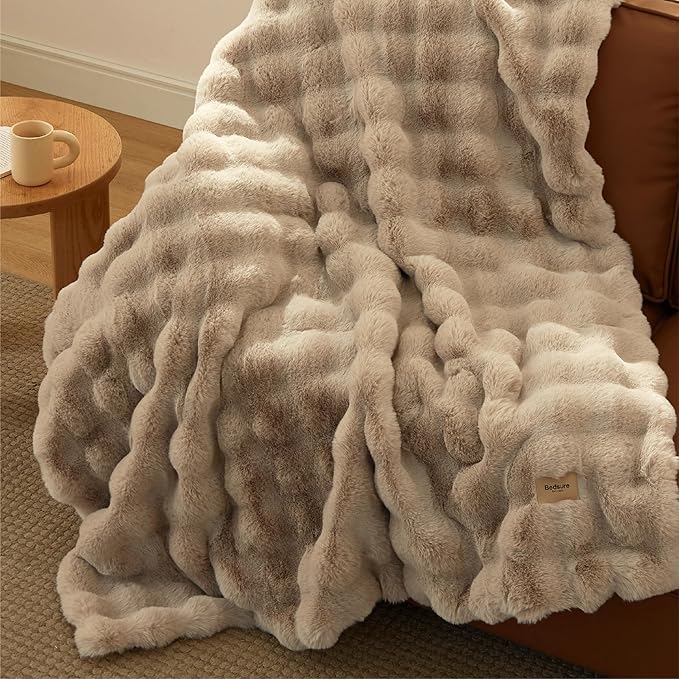 Bedsure GentleSoft Fluffy Faux Fur Throw Blanket, Fuzzy Soft Bubble Blanket for Couch, Faux Fur Decor for Home Bedroom Living Room, Thick Furry Cozy Gifts for Women, Beige, 50x60 Inch