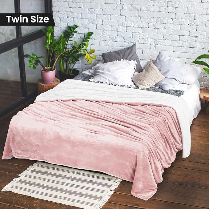Utopia Bedding Sherpa Blanket Twin Size (Pink, 60x80 Inches) - Soft Lightweight Plush Fleece Reversible Winter Blanket for Bed, Sofa, Couch, Camping and Travel